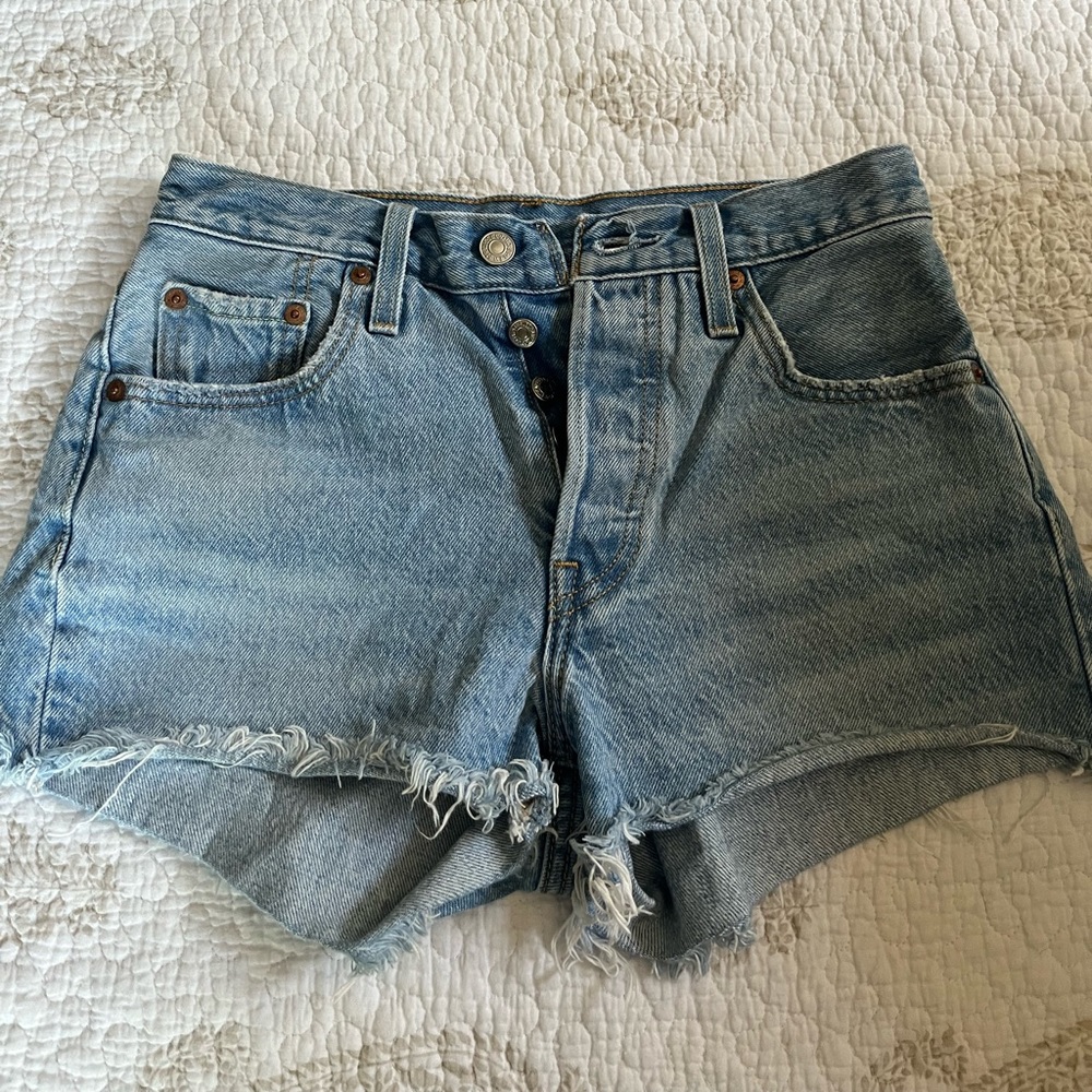 Levi jean shorts